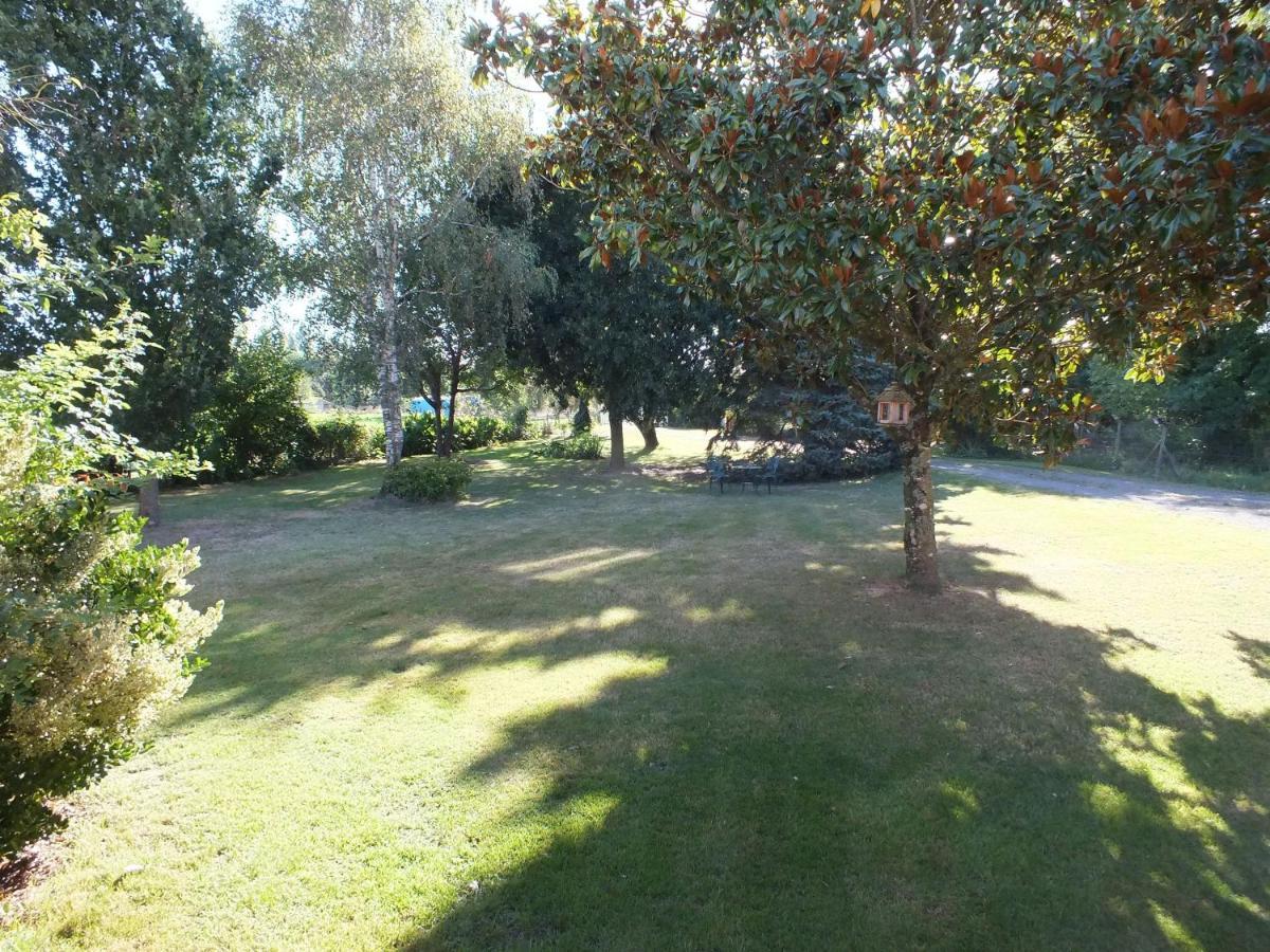 Country B&B Saint-Pierre-d'Eyraud Exterior foto